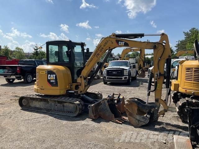 CAT 305E2 CR حفارات زحافة