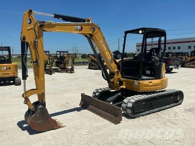 CAT 305E2 CR حفارات زحافة