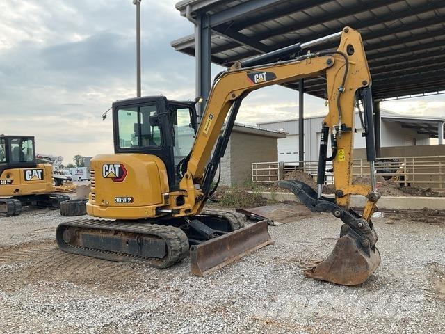 CAT 305E2 CR حفارات زحافة