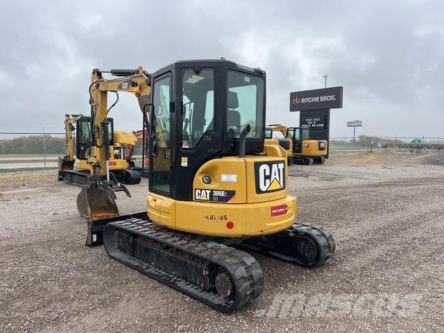 CAT 305E2 CR حفارات زحافة