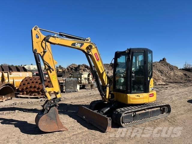CAT 305E2CR حفارات زحافة