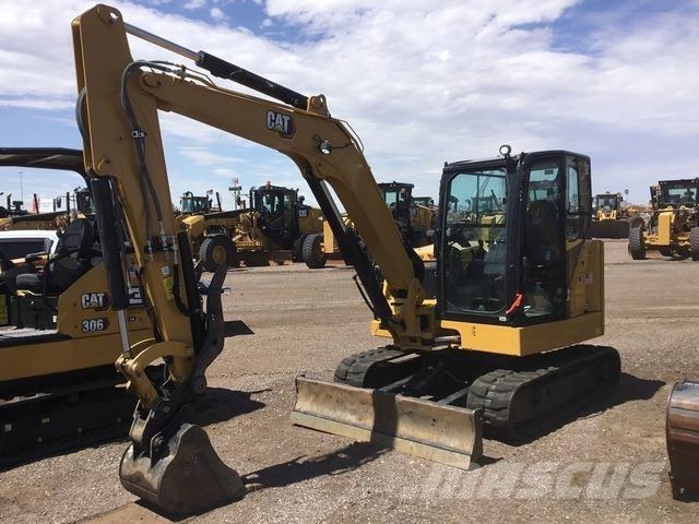 CAT 306 CR حفارات زحافة