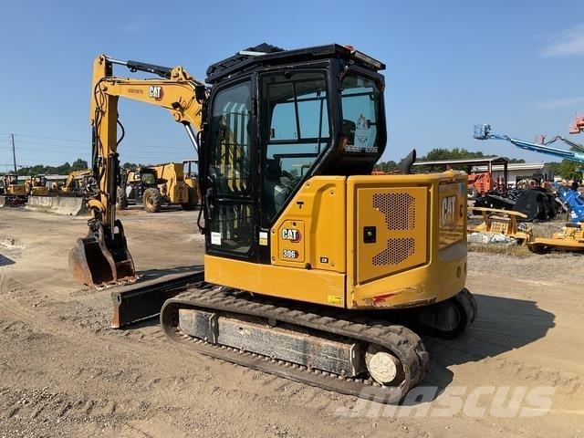 CAT 306 CR حفارات زحافة