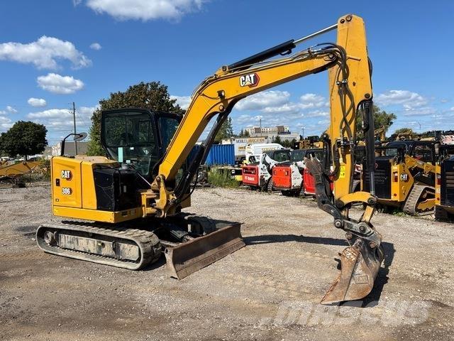 CAT 306 CR حفارات زحافة