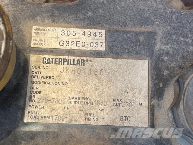 CAT 311D حفارات زحافة