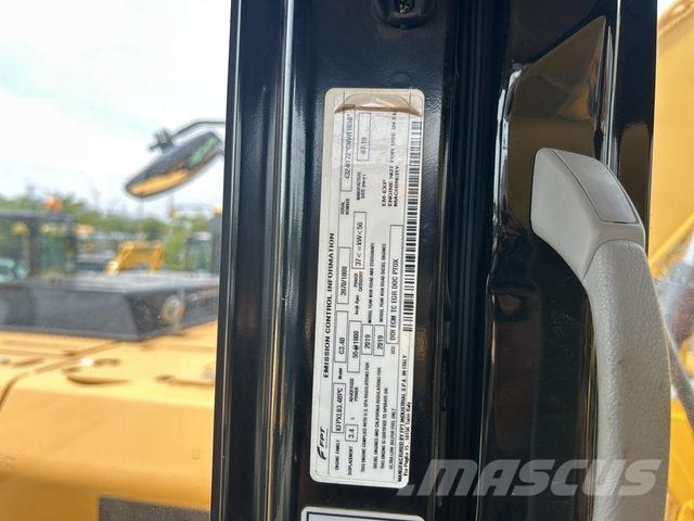 CAT 311FLRR حفارات زحافة