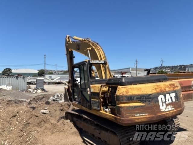 CAT 320 حفارات زحافة
