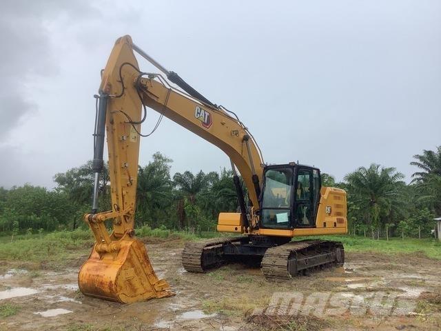 CAT 320 حفارات زحافة