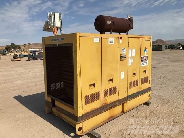CAT 3208 مولدات ديزل