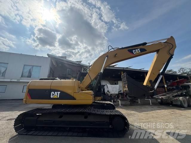 CAT 320D L حفارات زحافة