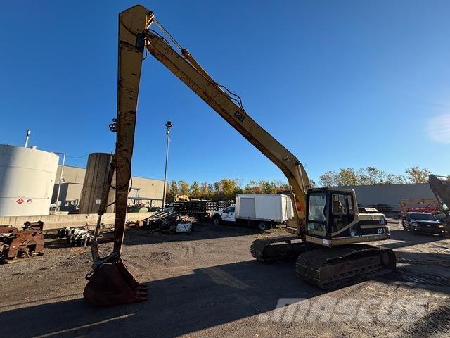 CAT 320L حفارات زحافة