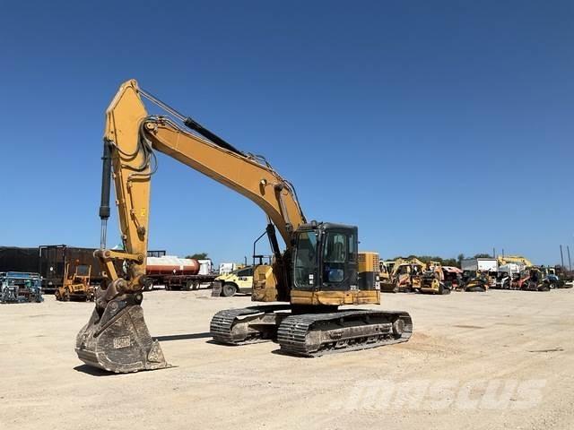 CAT 321D LCR حفارات زحافة