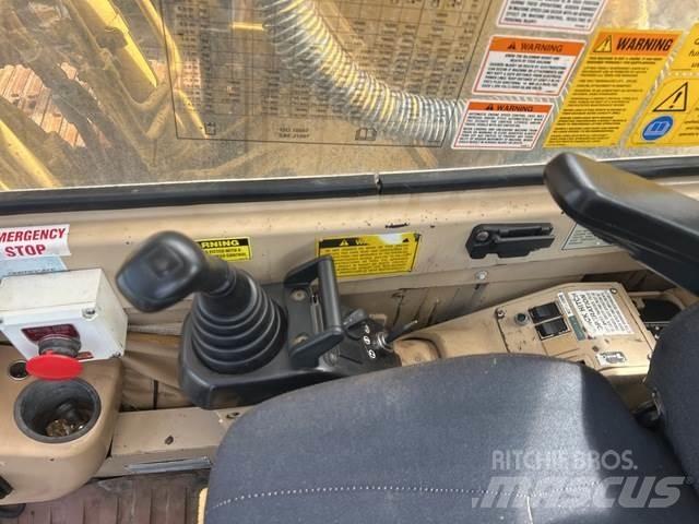 CAT 322 L حفارات زحافة