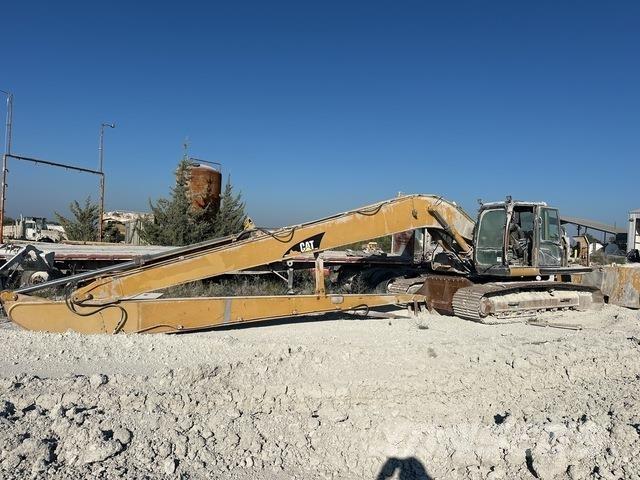 CAT 322C حفارات زحافة