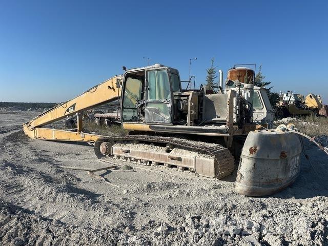 CAT 322C حفارات زحافة