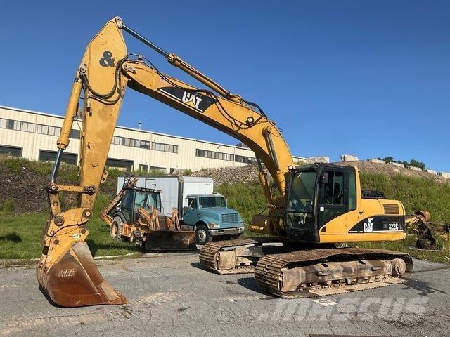 CAT 322CL حفارات زحافة