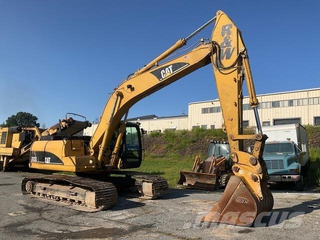 CAT 322CL حفارات زحافة