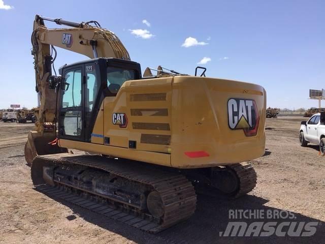 CAT 323 حفارات زحافة