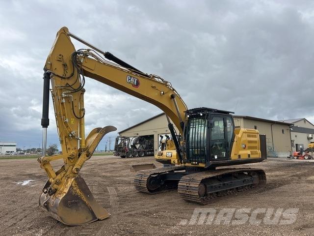 CAT 323 حفارات زحافة