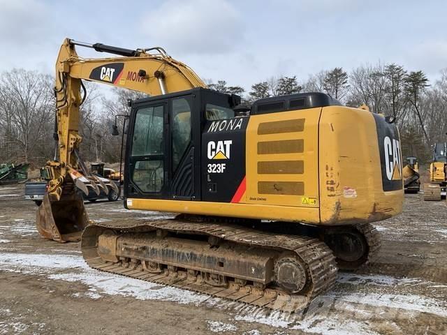 CAT 323F حفارات زحافة