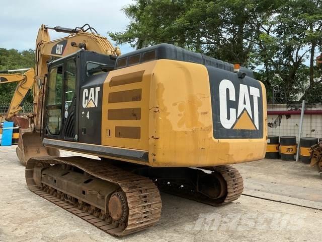 CAT 324E حفارات زحافة