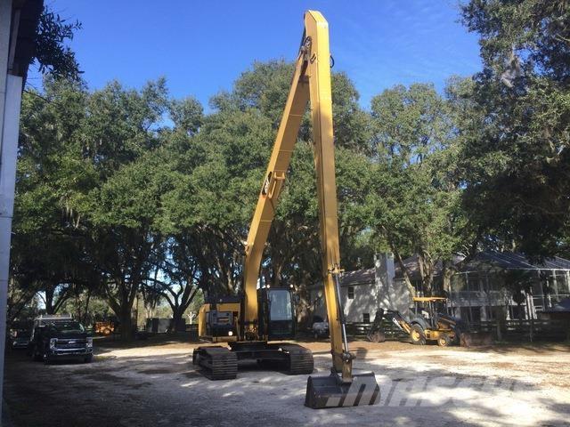 CAT 324E L حفارات زحافة