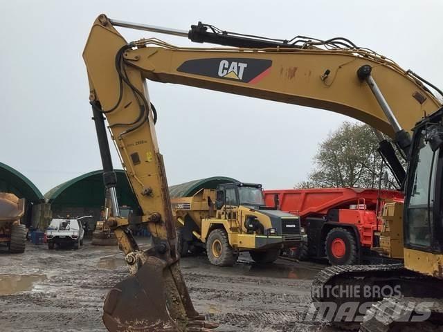 CAT 328D LCR حفارات زحافة