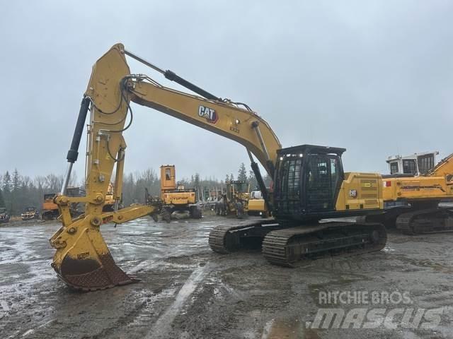 CAT 330-07 حفارات زحافة