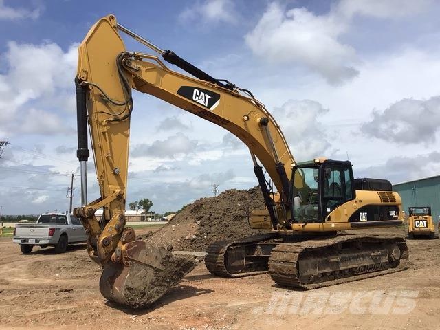 CAT 330D حفارات زحافة