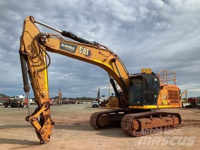 CAT 336 حفارات زحافة