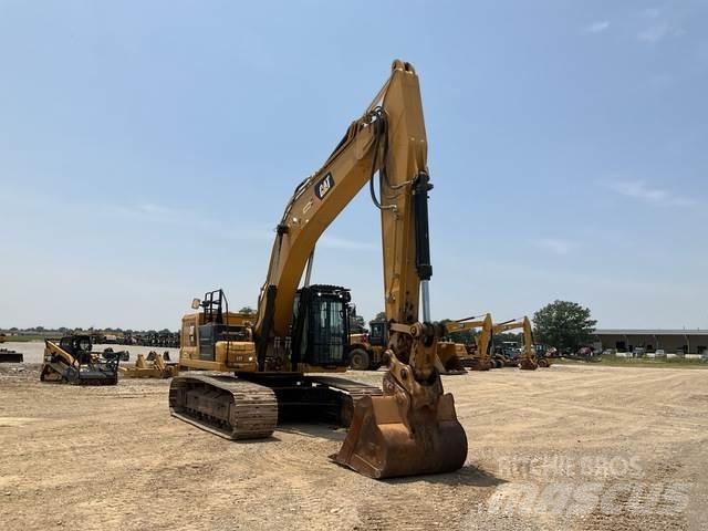 CAT 336 حفارات زحافة