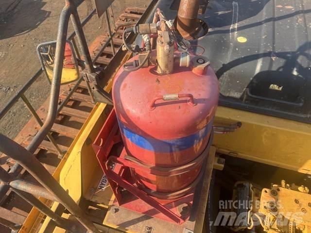 CAT 336E LH حفارات زحافة