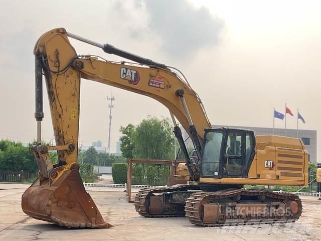 CAT 349 حفارات زحافة