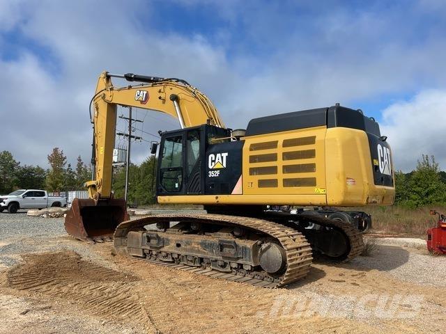 CAT 352F حفارات زحافة