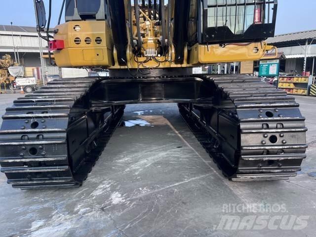 CAT 395 حفارات زحافة