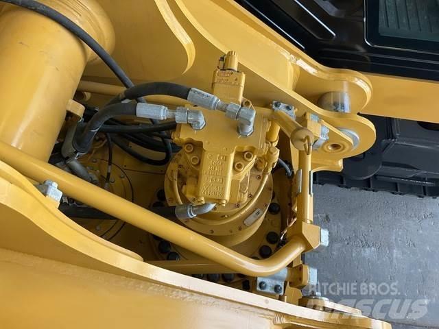 CAT 395 حفارات زحافة