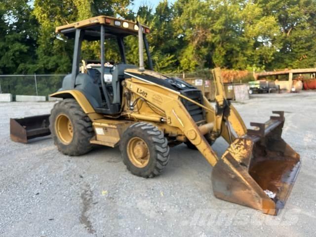 CAT 416D لوادر وحفارات أمامية