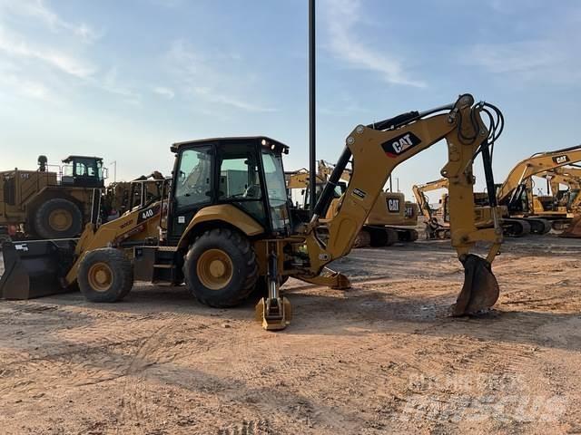 CAT 440 لوادر ذات جرافات عكسية