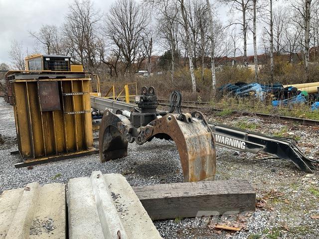 CAT 519 SM لوادر بذراع مفصلي