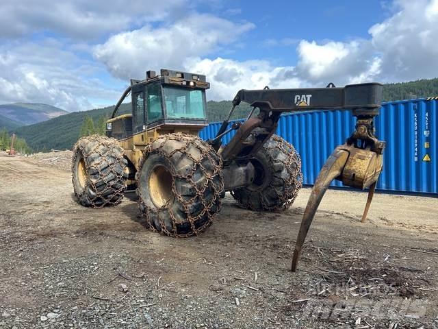 CAT 535B ساحبات الأشجار