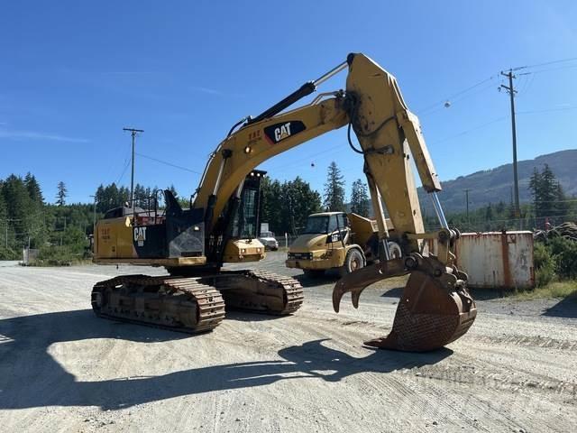 CAT 568 حفارات زحافة
