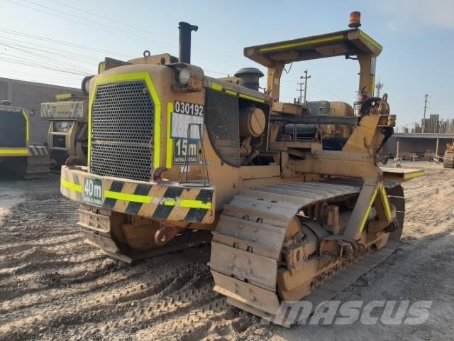 CAT 572F رافعات مد أنابيب