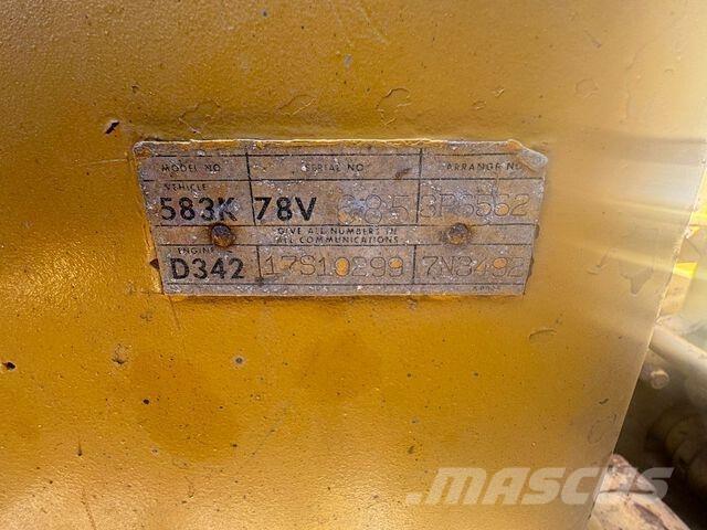 CAT 583K رافعات مد أنابيب