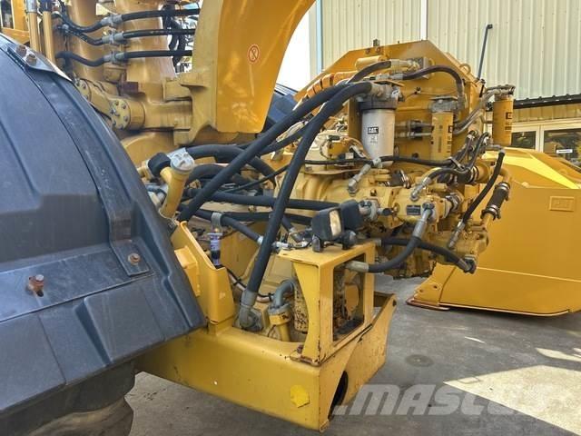 CAT 623k كاشطات