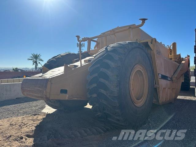 CAT 651B صهاريج مياه