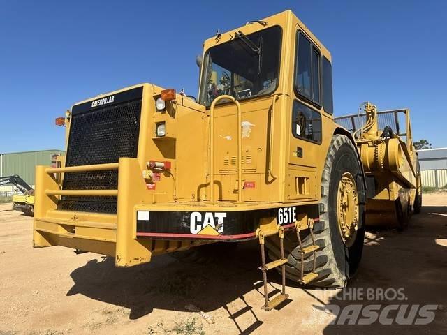 CAT 651E كاشطات