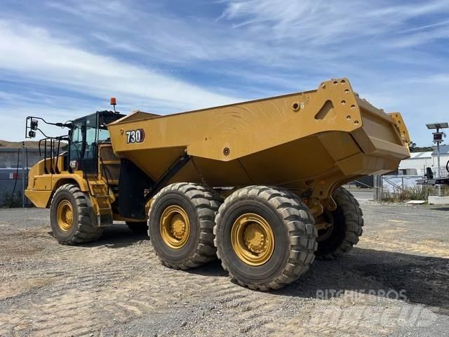 CAT 730 ساحبات مفصلية