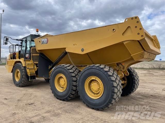CAT 730 ساحبات مفصلية