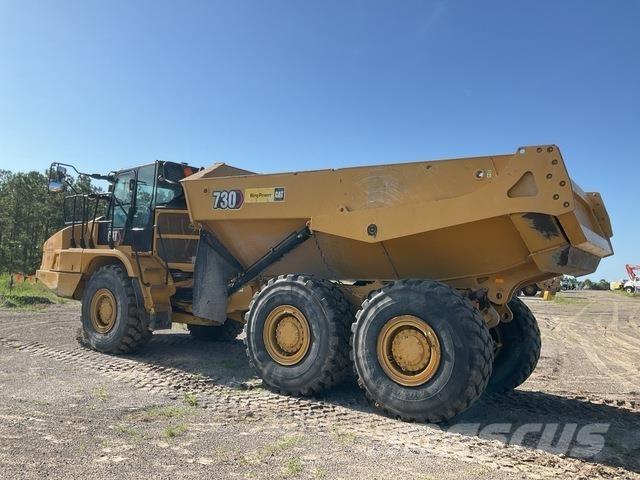 CAT 730 ساحبات مفصلية