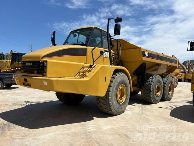 CAT 740 ساحبات مفصلية